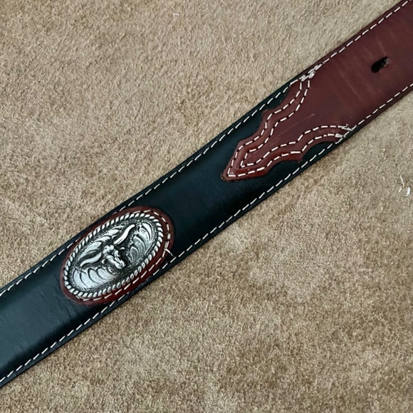 NOCONA Western Leather Belt with Silver Tone Longhorn Conchos Size 26 - Picture 6 of 15